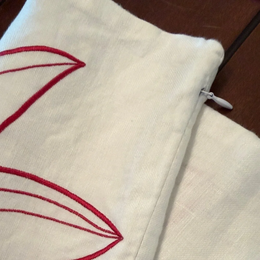N/A elegant throw